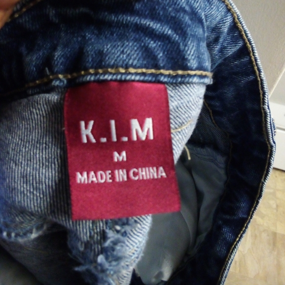 K.I.M.Distressed Denim Shorts Size M - Picture 5 of 6